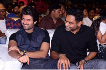 Maharshi Movie Pre Release Event